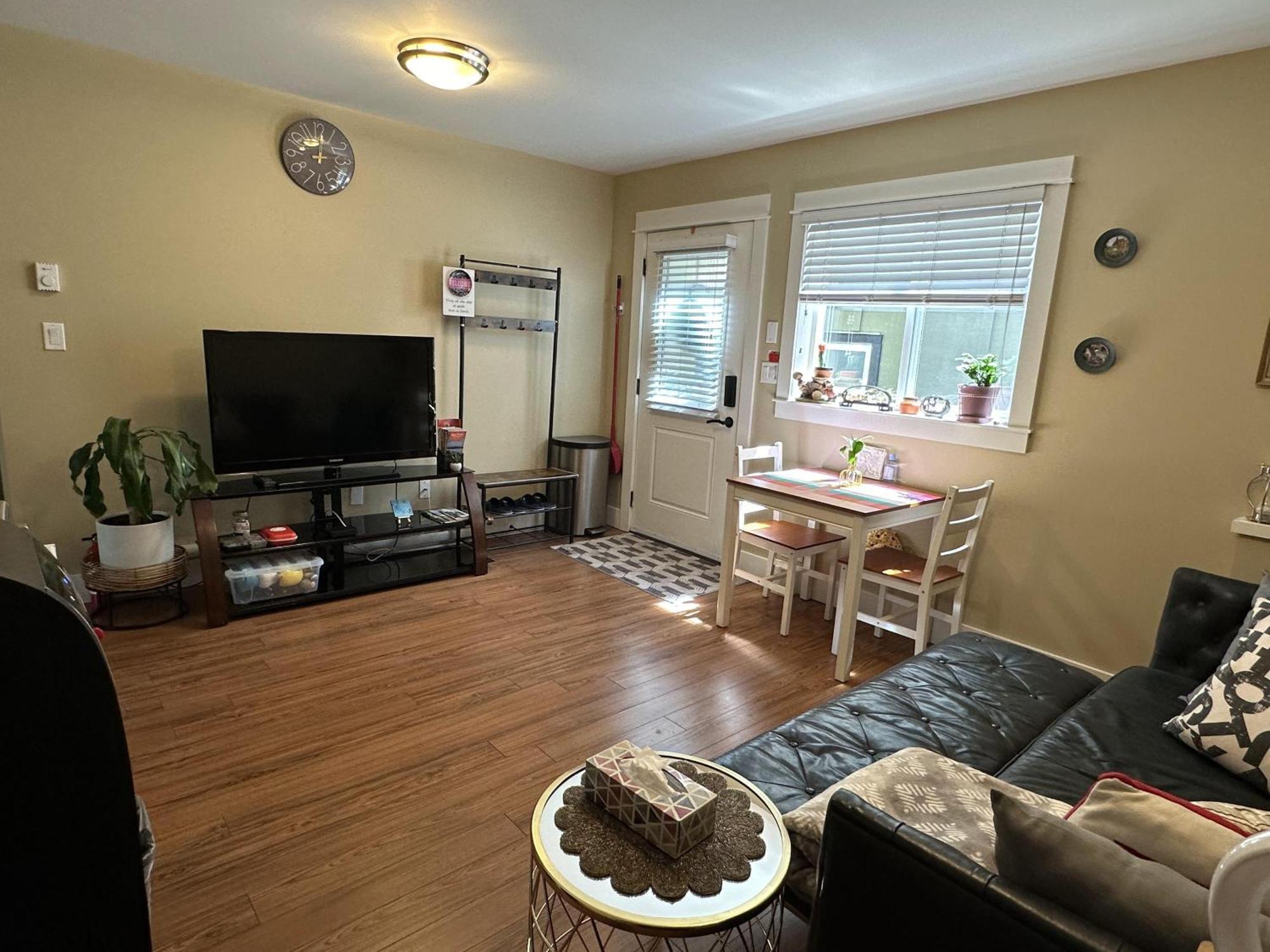 Separate Entry Sweet Home Βικτώρια Εξωτερικό φωτογραφία
